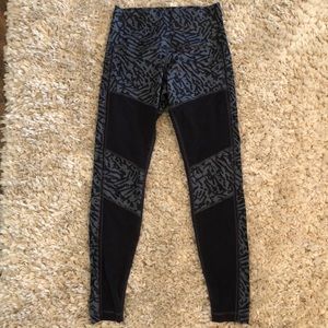 Lululemon mesh leggings